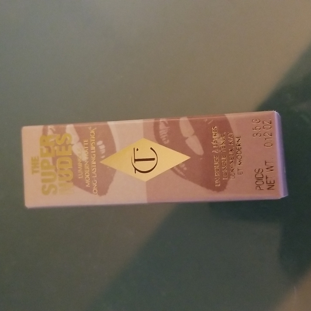 Charlotte Tilbury lipstick Cat walking